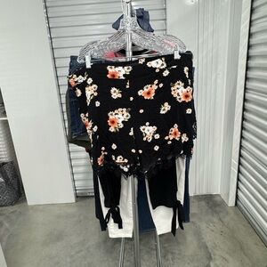 Torrid | Shorts in Black with Floral Print and Lace Edge | size 3